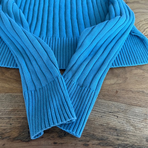 Cropped Crew Neck Sweater by LA Hearts ✨ Blue, Ribbed Fabric, Long Sleeve - Picture 8 of 11